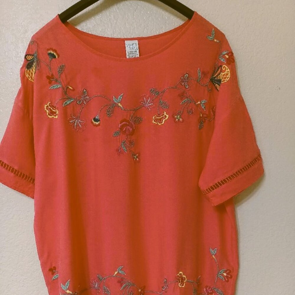 Women's Persimmon colored top, Embroidered, Large (12-14)